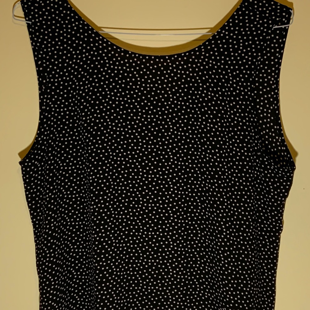 L Black and white sleeveless, tie in back